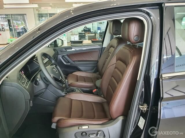 khoang-lai-volkswagen-tiguan-elegance