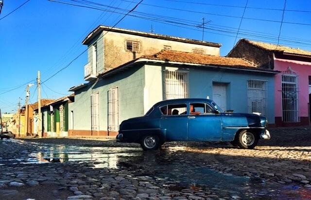 xe-co-tren-mot-khuc-cua