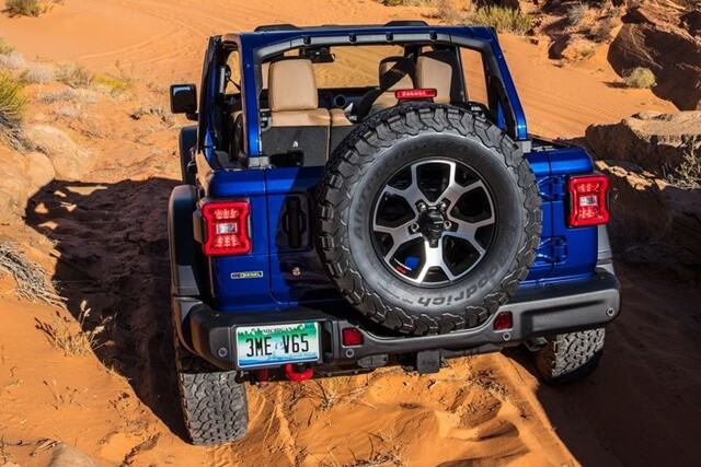 xe-jeep-wrangler-rubicon-mui-tran
