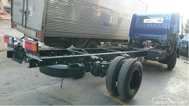 xe-tai-hino-5-tan-xzu730l-chassis