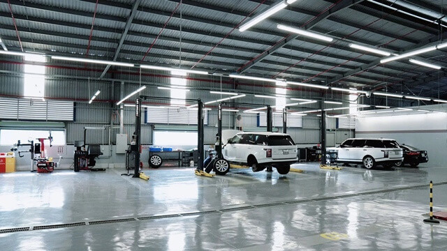 xuong-dich-vu-land-rover-ha-noi