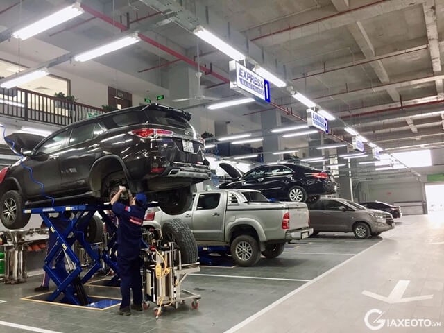 xuong-dich-vu-toyota-hoai-duc