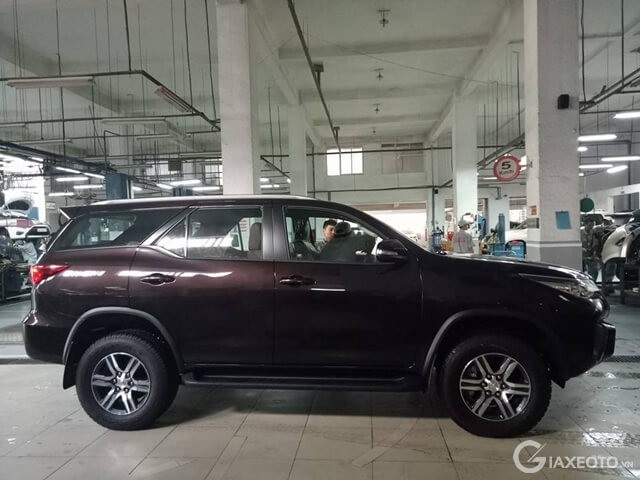xuong-dich-vu-toyota-vinh