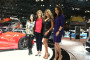 Người mẫu quyến rũ của Newyork Auto Show