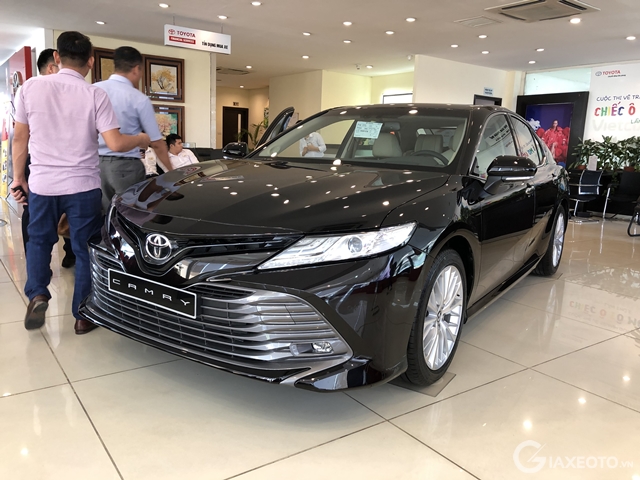 Toyota Camry (2.5Q, 2.0G): giá lăn bánh, ưu đãi (05 ... - gia xe oto
