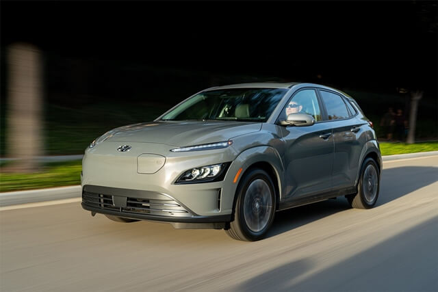 Hyundai-Kona-2022-electric-van-hanh