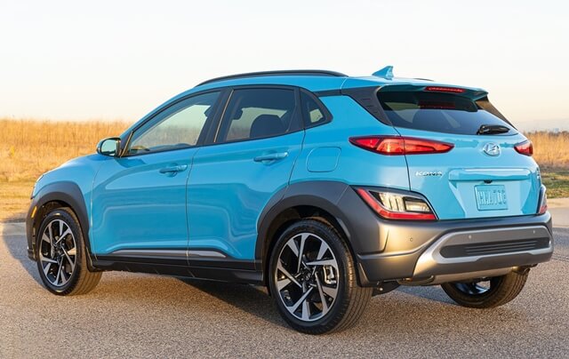 Hyundai-Kona-2022-hong-xe.