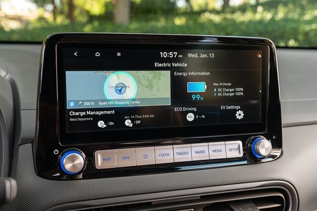 Hyundai-Kona-2022-man-hinh-giai-tri