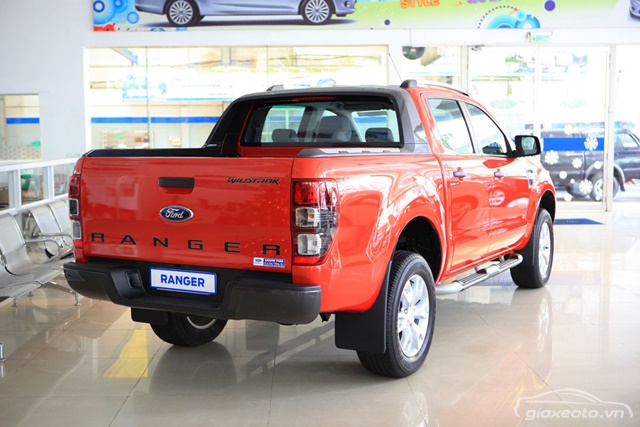 duoi-xe-ford-ranger-witrak-2_2-mau-cam-2012
