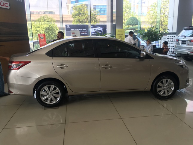 toyota-vios-2015-so-san-nau-vang